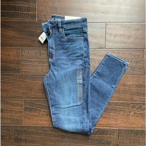 American Eagle Super Hi-Rise Jegging